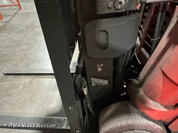 image for item DT6301 Raymond 425-C40QM forklift