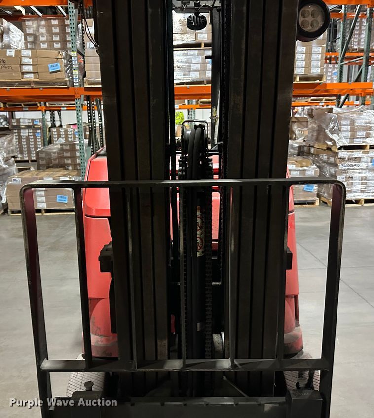 image for item DT6301 Raymond 425-C40QM forklift