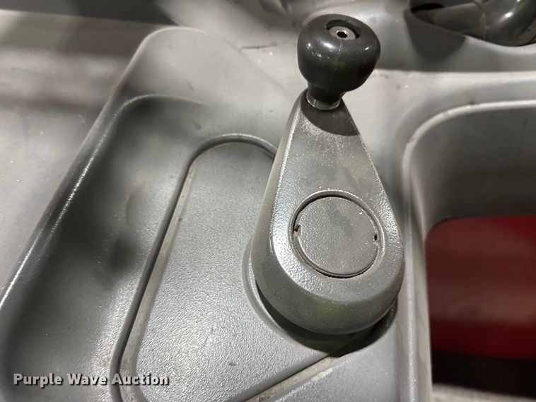 image for item DT6301 Raymond 425-C40QM forklift