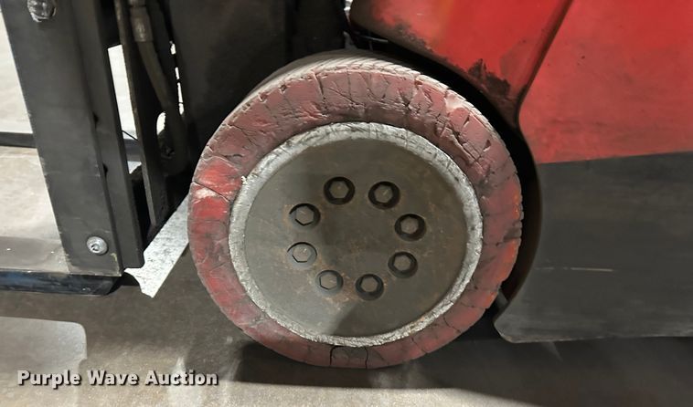 image for item DT6301 Raymond 425-C40QM forklift