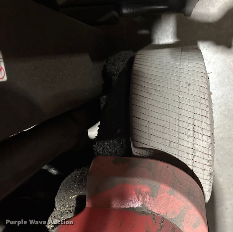 image for item DT6301 Raymond 425-C40QM forklift