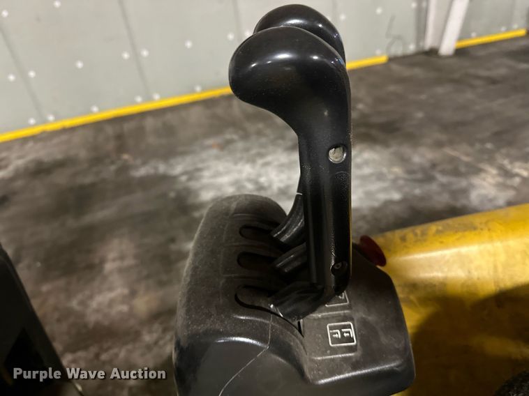 image for item DT6306 2018 Yale ERC050VGN48TQ084 forklift