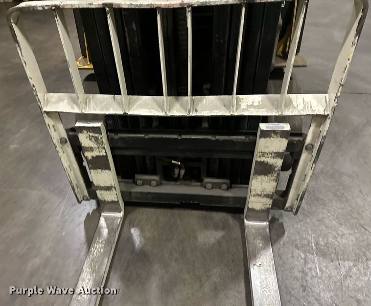 image for item DT6309 2017 Yale ERC050VGN48TQ084 forklift