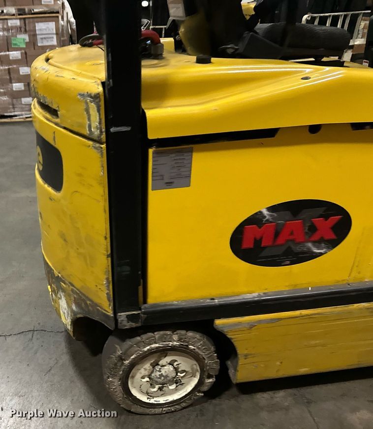 image for item DT6309 2017 Yale ERC050VGN48TQ084 forklift