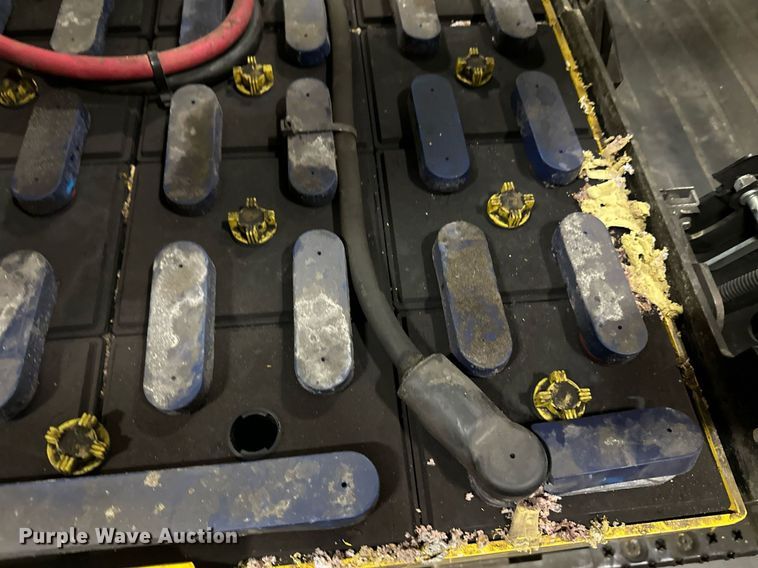 image for item DT6309 2017 Yale ERC050VGN48TQ084 forklift