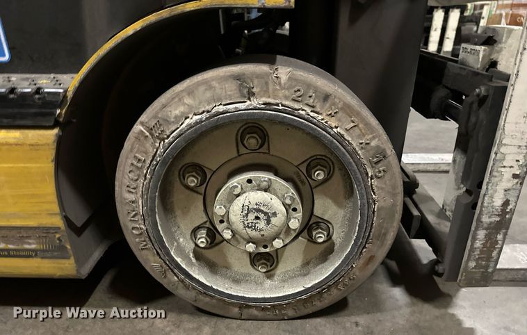 image for item DT6309 2017 Yale ERC050VGN48TQ084 forklift