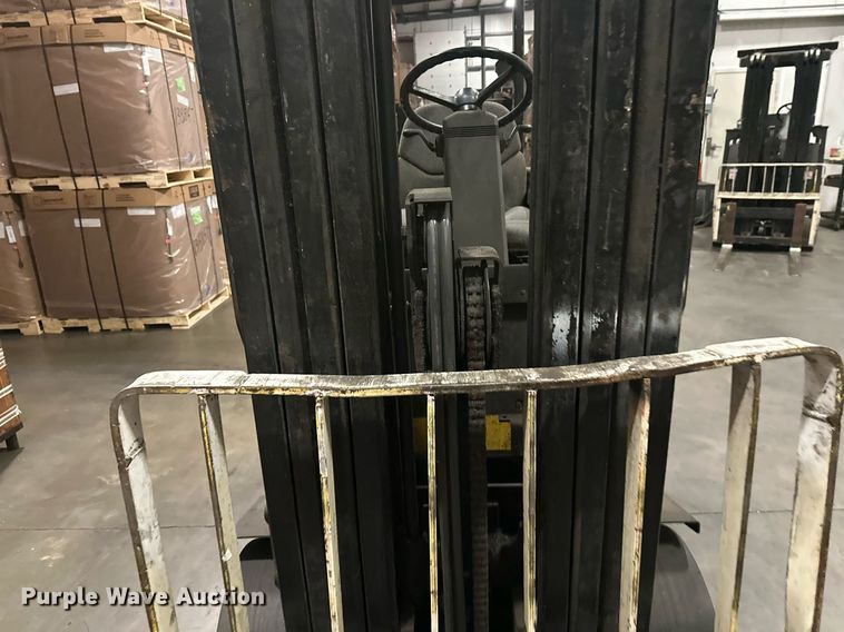 image for item DT6310 2006 Yale ERC040GHN36TQ084 forklift