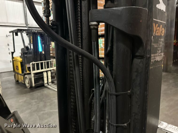 image for item DT6310 2006 Yale ERC040GHN36TQ084 forklift