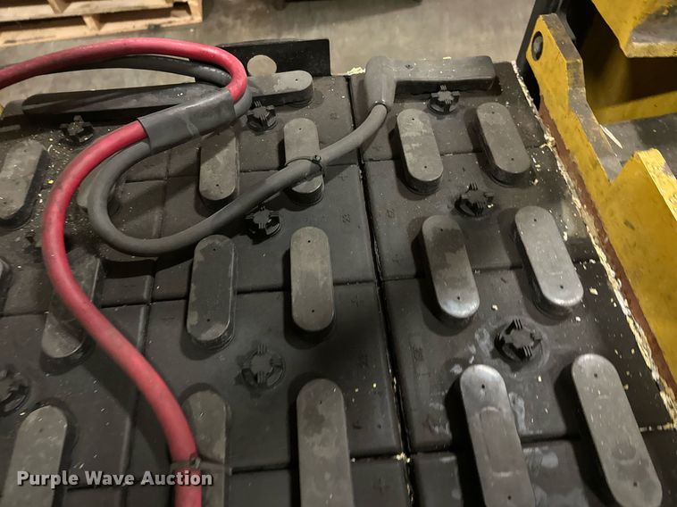 image for item DT6310 2006 Yale ERC040GHN36TQ084 forklift