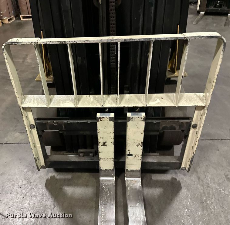 image for item DT6311 2017 Yale ERC050VGN48TQ084 forklift