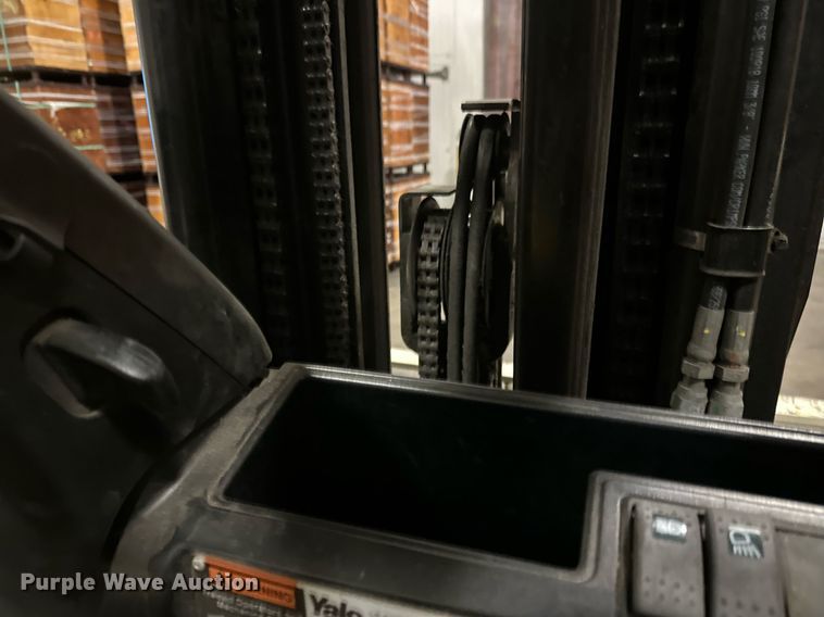 image for item DT6311 2017 Yale ERC050VGN48TQ084 forklift