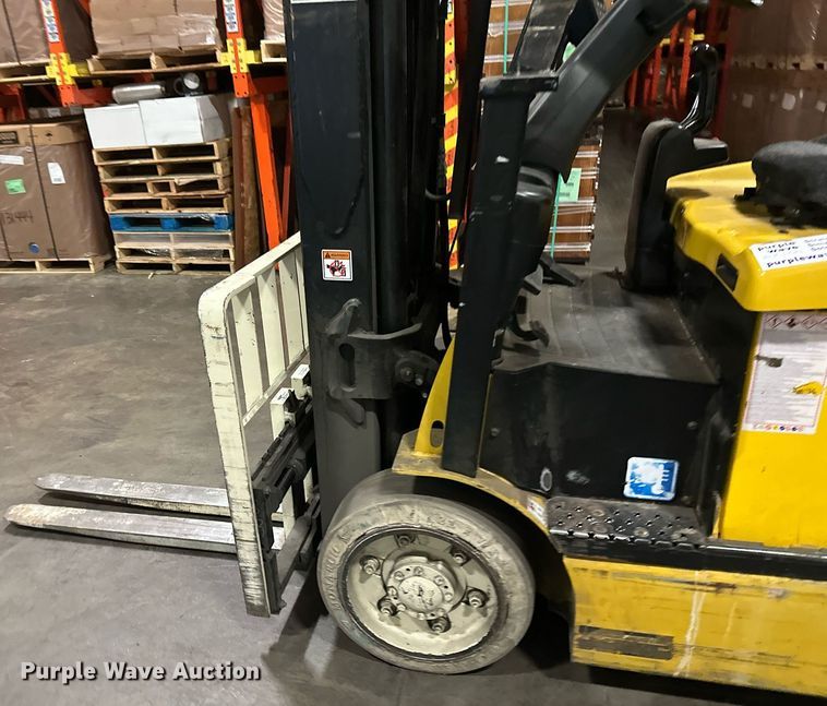 image for item DT6311 2017 Yale ERC050VGN48TQ084 forklift