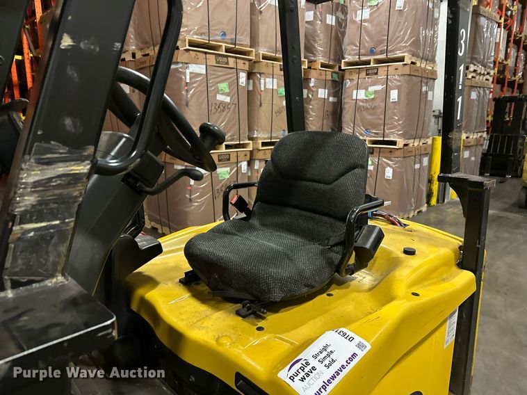 image for item DT6311 2017 Yale ERC050VGN48TQ084 forklift