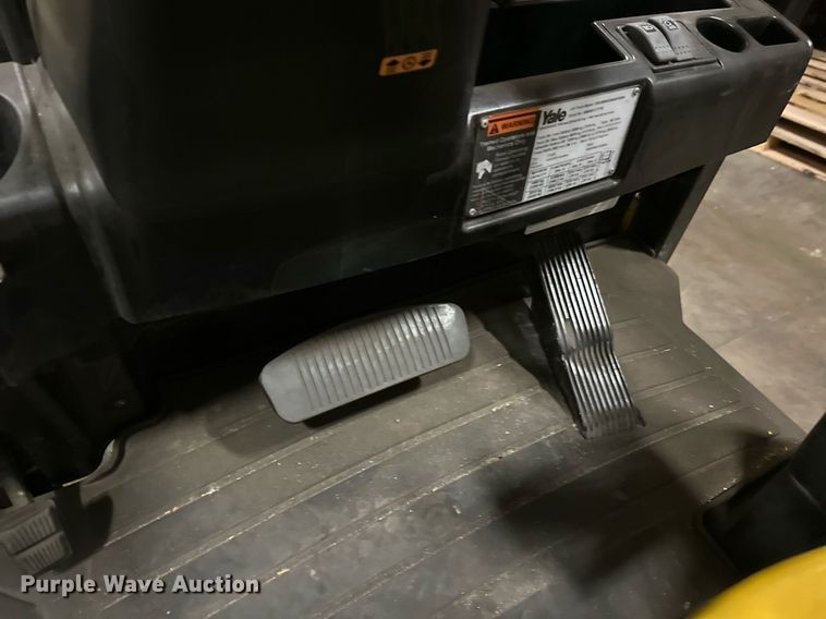 image for item DT6311 2017 Yale ERC050VGN48TQ084 forklift