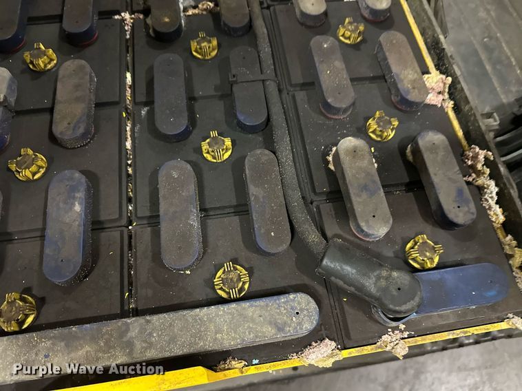 image for item DT6311 2017 Yale ERC050VGN48TQ084 forklift