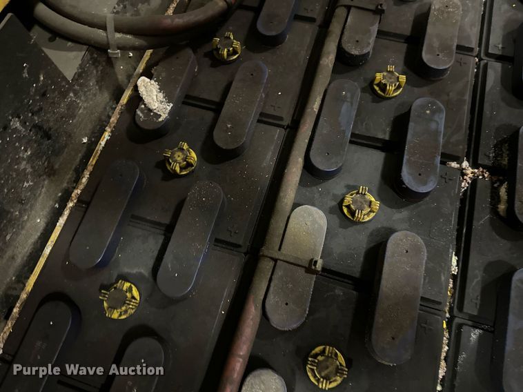 image for item DT6311 2017 Yale ERC050VGN48TQ084 forklift