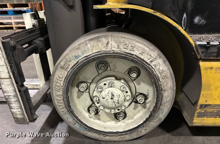 image for item DT6311 2017 Yale ERC050VGN48TQ084 forklift