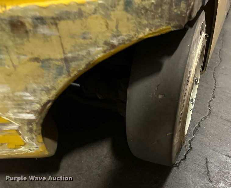 image for item DT6311 2017 Yale ERC050VGN48TQ084 forklift