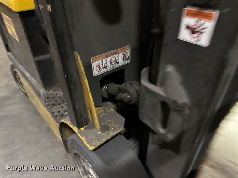 image for item DT6312 2013 Yale ERC050VGN48TQ084 forklift