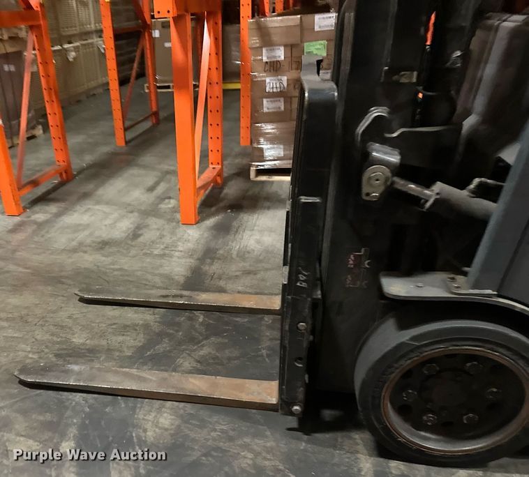 image for item DT6313 Toyota 8FBCU25 forklift