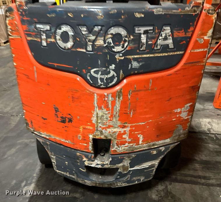 image for item DT6313 Toyota 8FBCU25 forklift