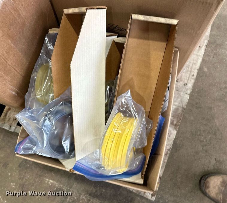 image for item DT6317 Hydraulic cylinder parts