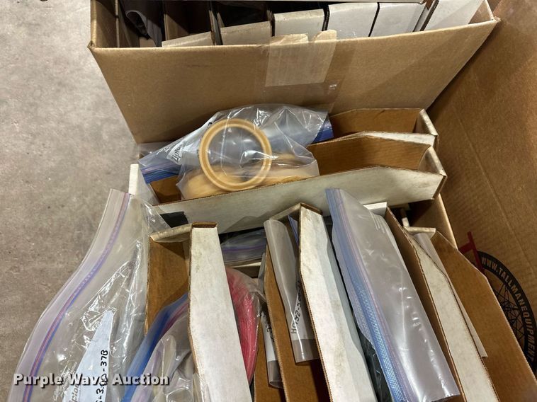 image for item DT6317 Hydraulic cylinder parts