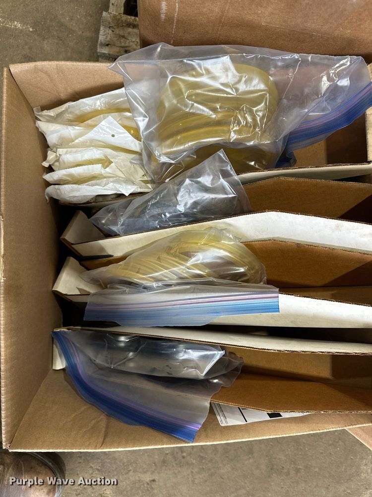 image for item DT6317 Hydraulic cylinder parts