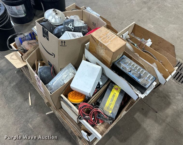 image for item DT6319 Truck parts