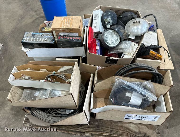 image for item DT6319 Truck parts