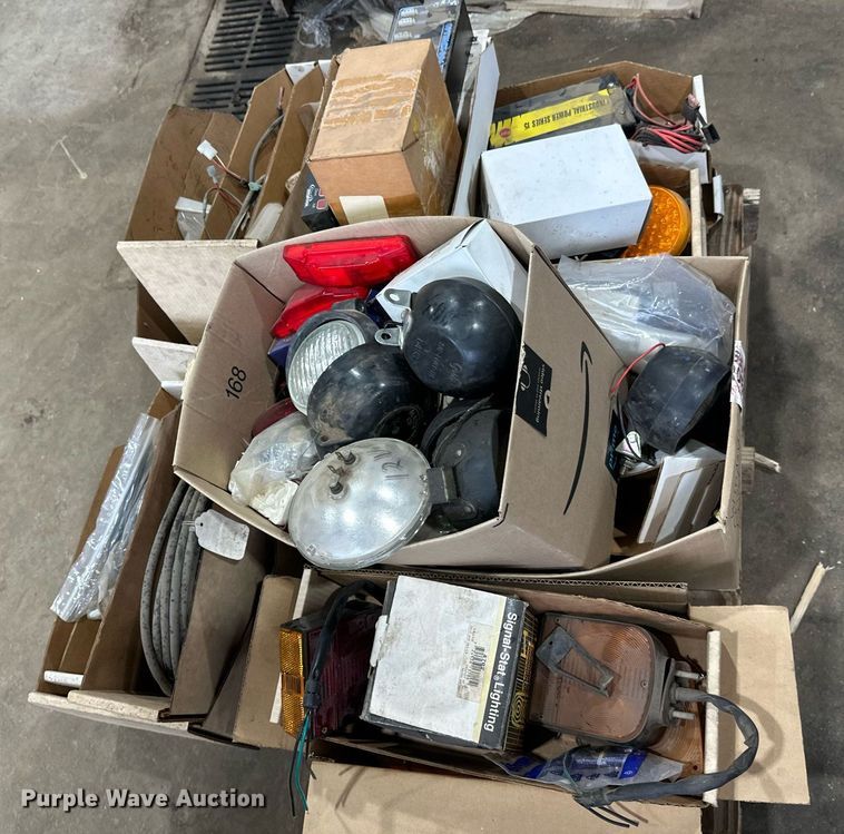 image for item DT6319 Truck parts