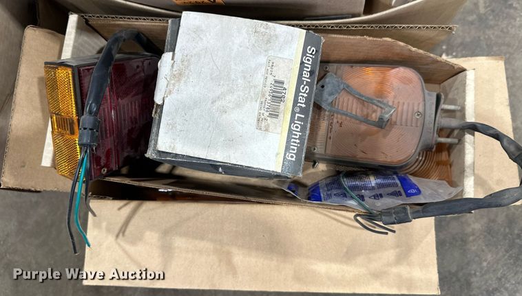 image for item DT6319 Truck parts