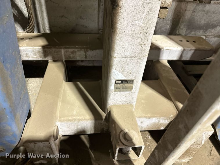 image for item DT6322 OTC 1829 engine hoist