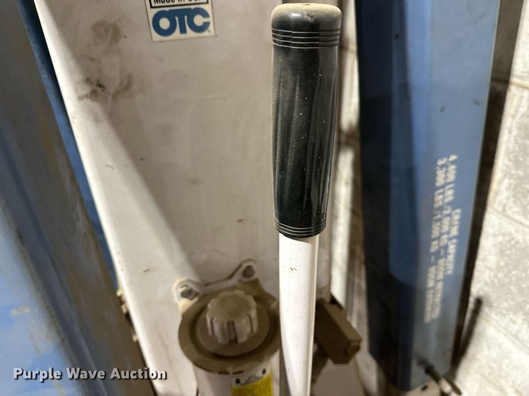 image for item DT6322 OTC 1829 engine hoist