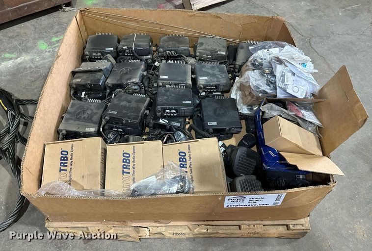 image for item DT6325 Approximately 35 Motorola radios