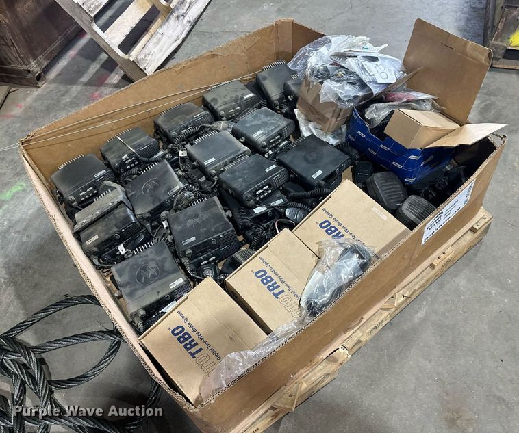 image for item DT6325 Approximately 35 Motorola radios