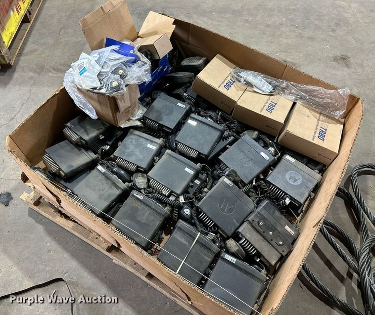 image for item DT6325 Approximately 35 Motorola radios