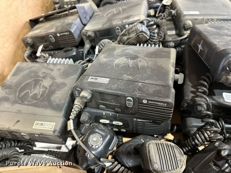 image for item DT6325 Approximately 35 Motorola radios