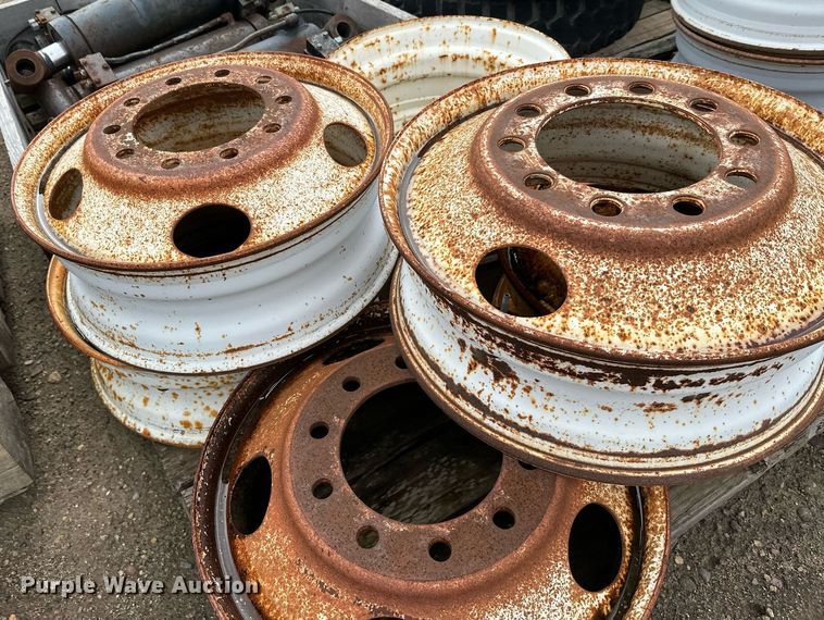 image for item DT6326 (11) truck wheels