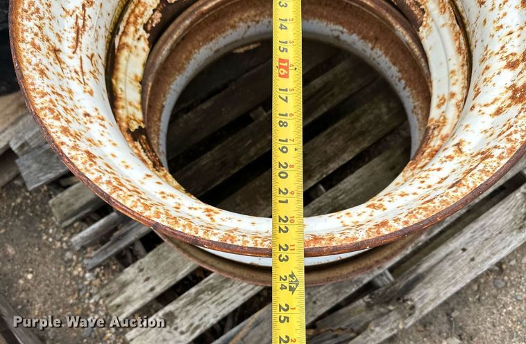 image for item DT6326 (11) truck wheels