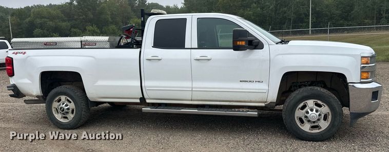 image for item DT6336 2016 Chevrolet Silverado 2500HD LT Double Cab pickup truck