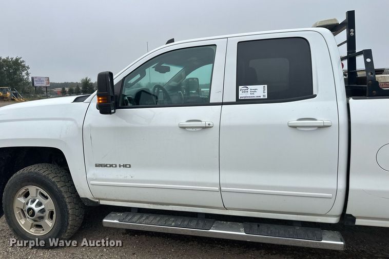 image for item DT6336 2016 Chevrolet Silverado 2500HD LT Double Cab pickup truck