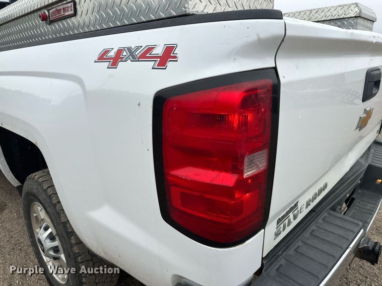 image for item DT6336 2016 Chevrolet Silverado 2500HD LT Double Cab pickup truck