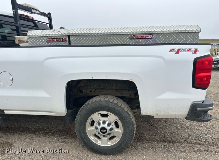 image for item DT6336 2016 Chevrolet Silverado 2500HD LT Double Cab pickup truck