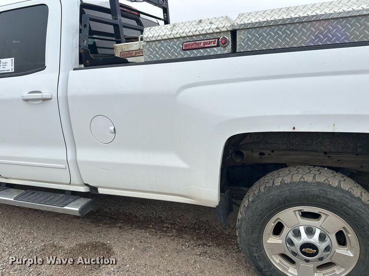 image for item DT6336 2016 Chevrolet Silverado 2500HD LT Double Cab pickup truck