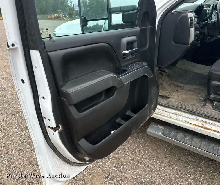 image for item DT6336 2016 Chevrolet Silverado 2500HD LT Double Cab pickup truck