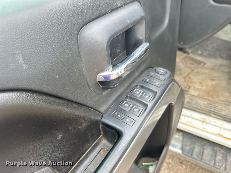 image for item DT6336 2016 Chevrolet Silverado 2500HD LT Double Cab pickup truck