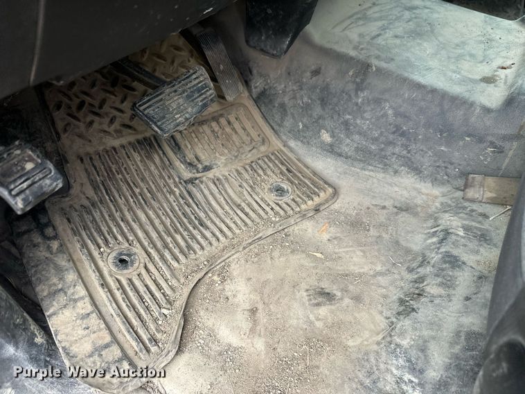 image for item DT6336 2016 Chevrolet Silverado 2500HD LT Double Cab pickup truck