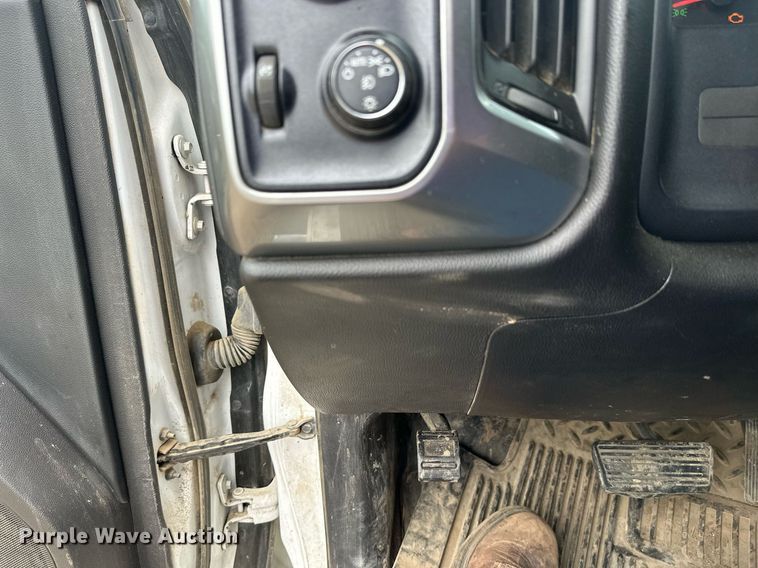 image for item DT6336 2016 Chevrolet Silverado 2500HD LT Double Cab pickup truck