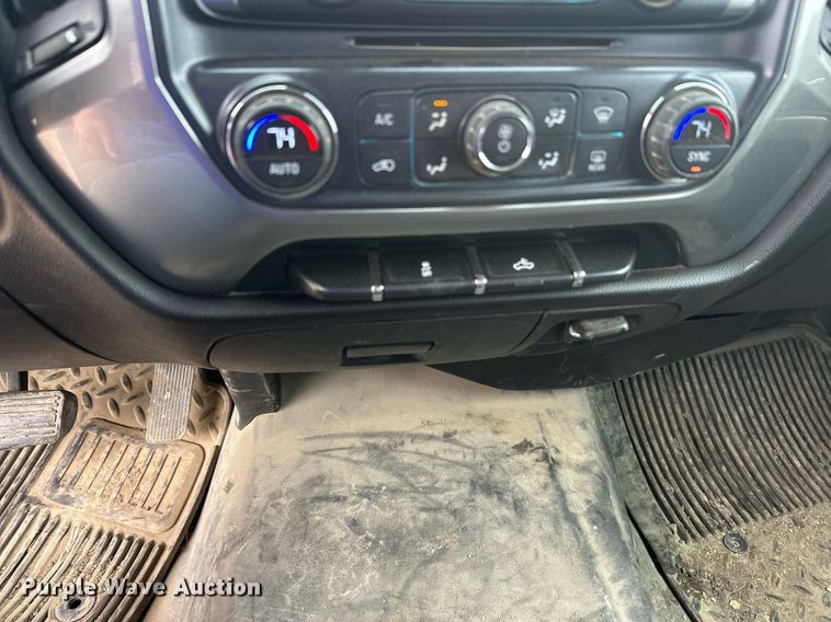 image for item DT6336 2016 Chevrolet Silverado 2500HD LT Double Cab pickup truck